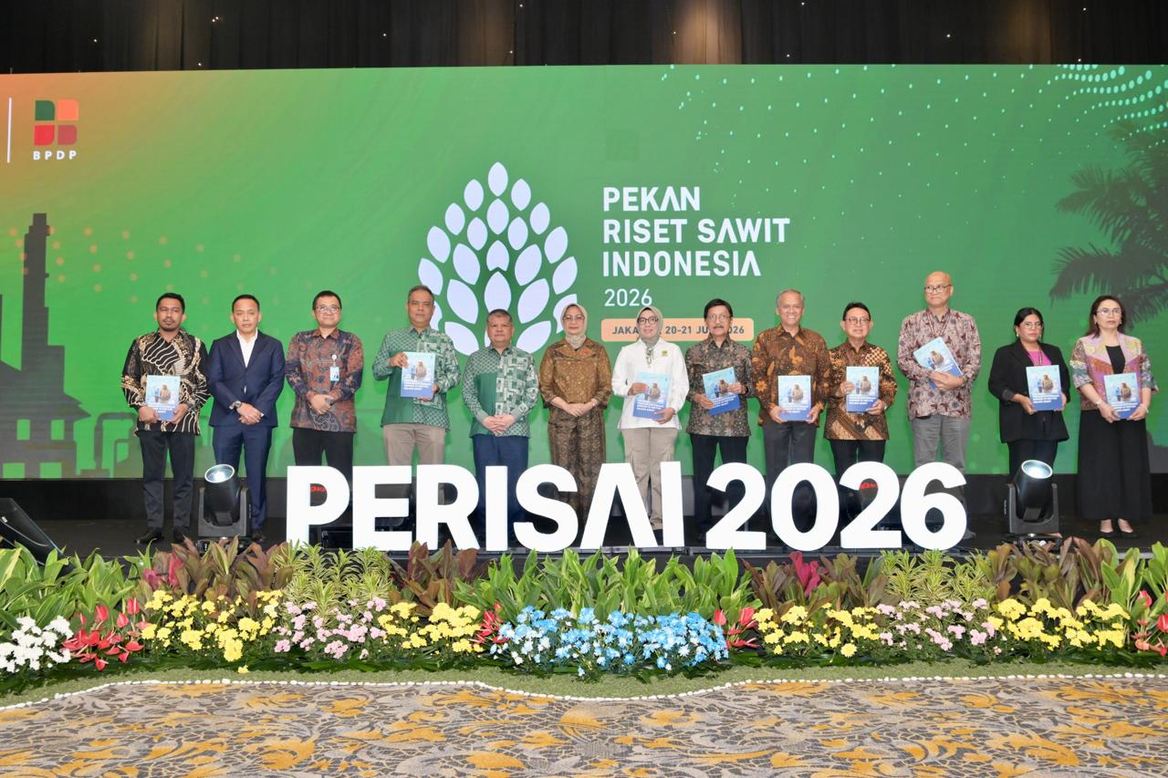 Mengakapitalisasi Sawit dan Investasi Riset: Benteng Fiskal Menuju Indonesia Emas 2045